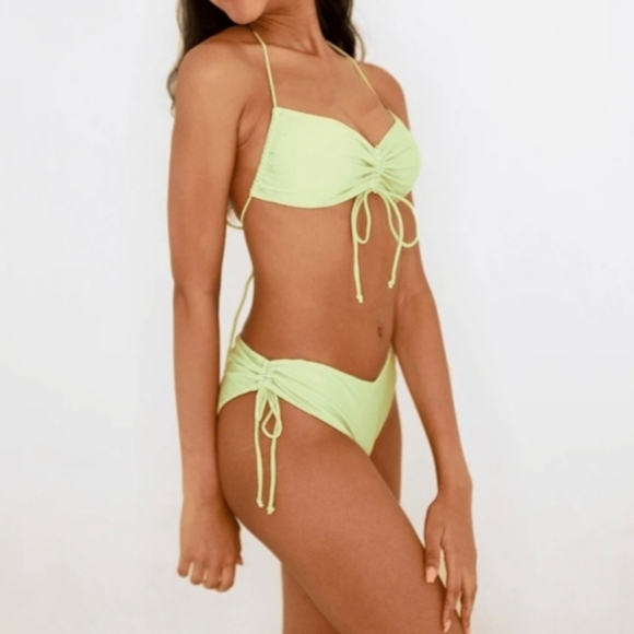 Mila Sage bikini - Picture 3 of 4